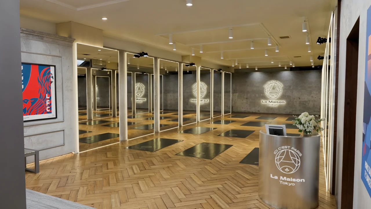 イベント会場のトロフィー展示スペース